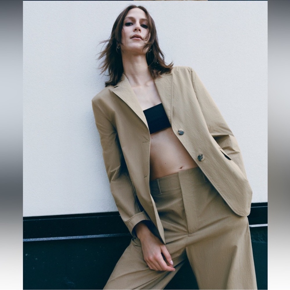 ZARA STRAIGHT CUT POCKET BLAZER